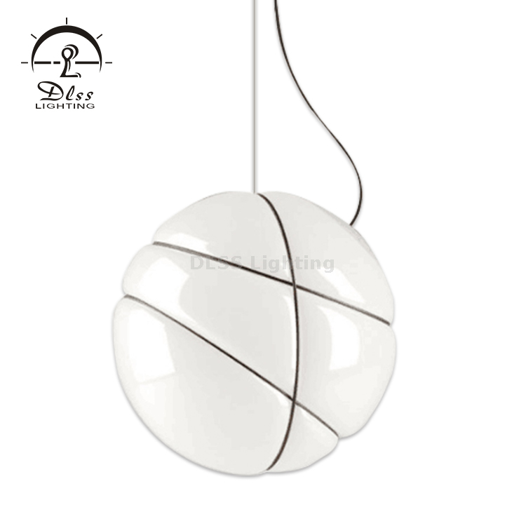 Lampe à suspension globe moderne avec abat-jour en verre globe blanc Luminaire suspendu doré du milieu du siècle